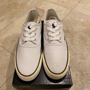 Morray Pure white canvas boat shoes!